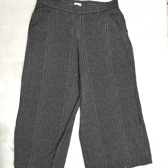 NWT Max Studio wide leg crepe cropped pants L -D5 - Picture 2 of 4